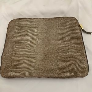 India Hicks Gecko Insider clutch